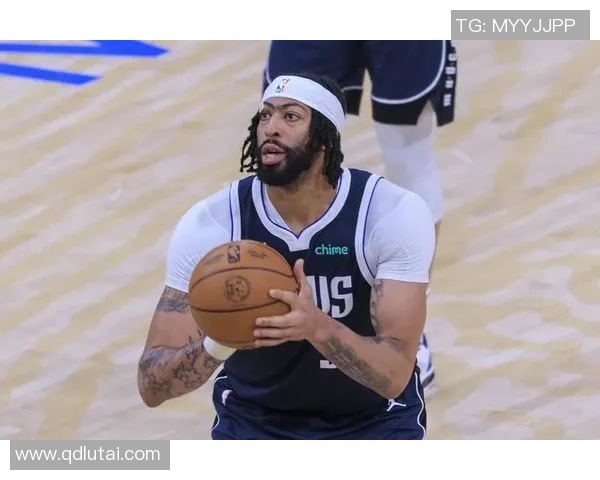 独行侠交易浓眉陷双输困局：安东尼·戴维斯伤病隐患早现，首轮签透支状元表现未达预期